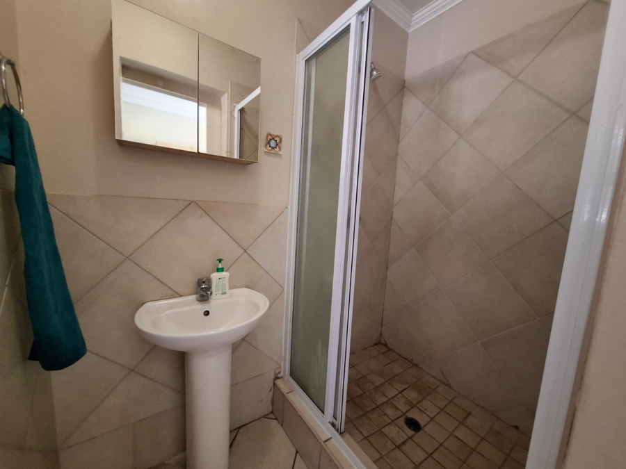 1 Bedroom Property for Sale in Vredenhof Sh Free State